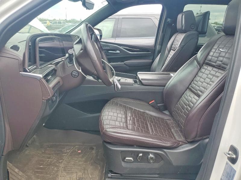 2021 CADILLAC ESCALADE P 7