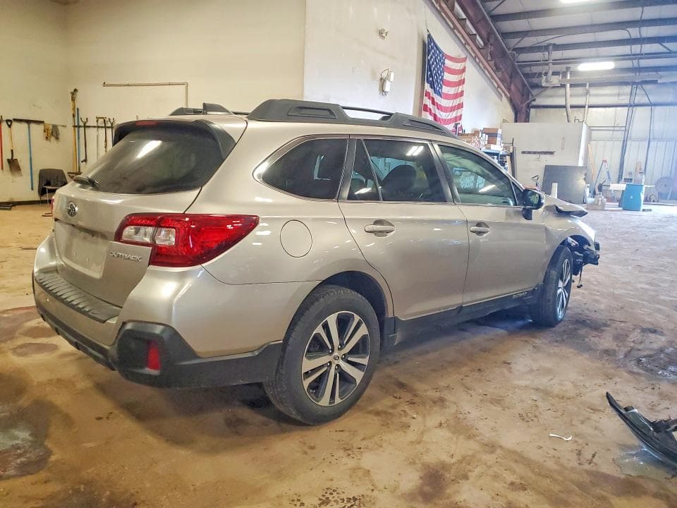 2018 SUBARU OUTBACK 2.5I LIMITED 3