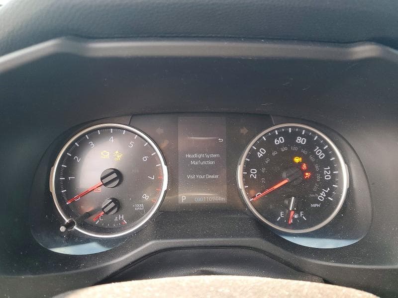 2021 TOYOTA RAV4 LE LE 9