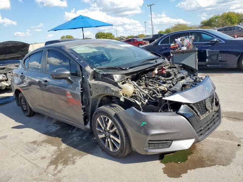 2020 NISSAN VERSA SV 4
