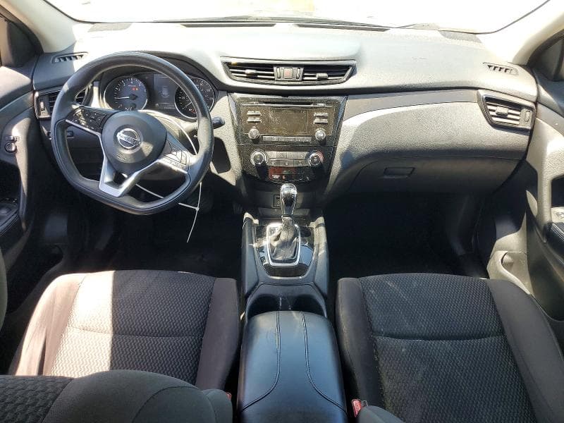 2017 NISSAN ROGUE SPORT S 8