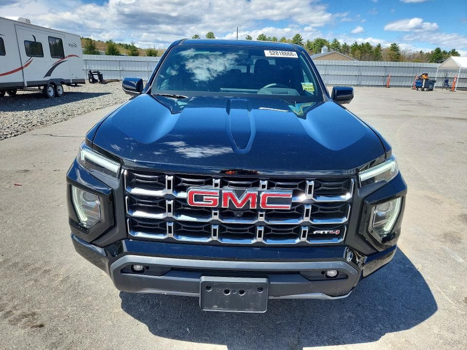 2025 GMC CANYON AT4 5