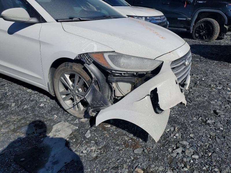 2018 HYUNDAI ELANTRA SEL 12