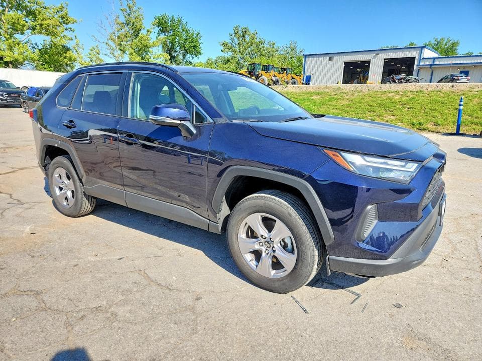 2025 TOYOTA RAV4 XLE 4