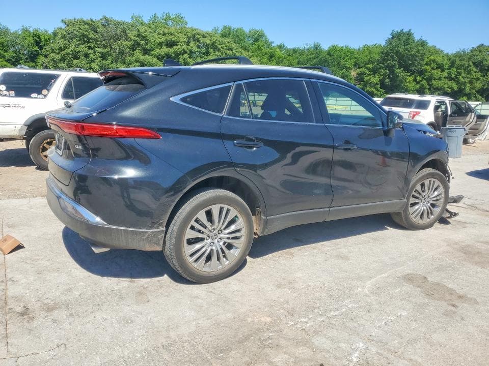 2023 TOYOTA VENZA XLE 3