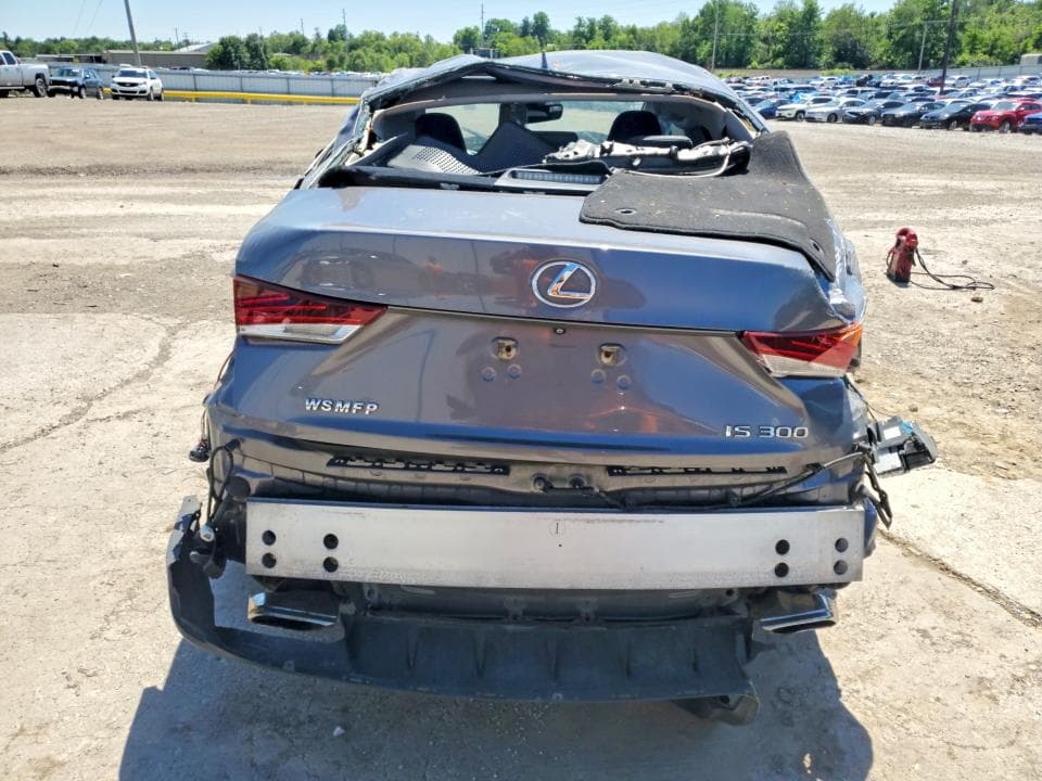 2018 LEXUS IS 300 6