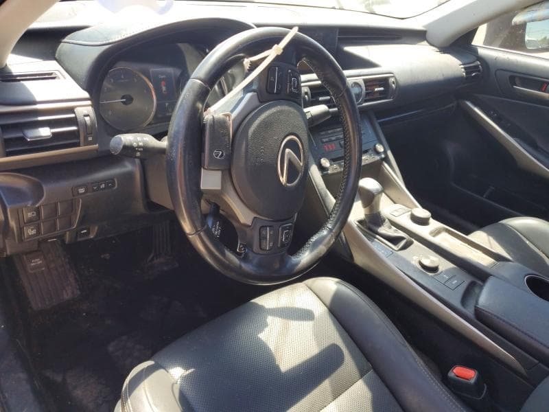 2018 LEXUS IS 300 8