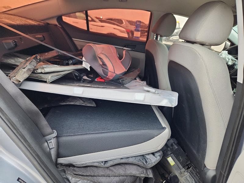 2017 HYUNDAI ELANTRA SE SE 10