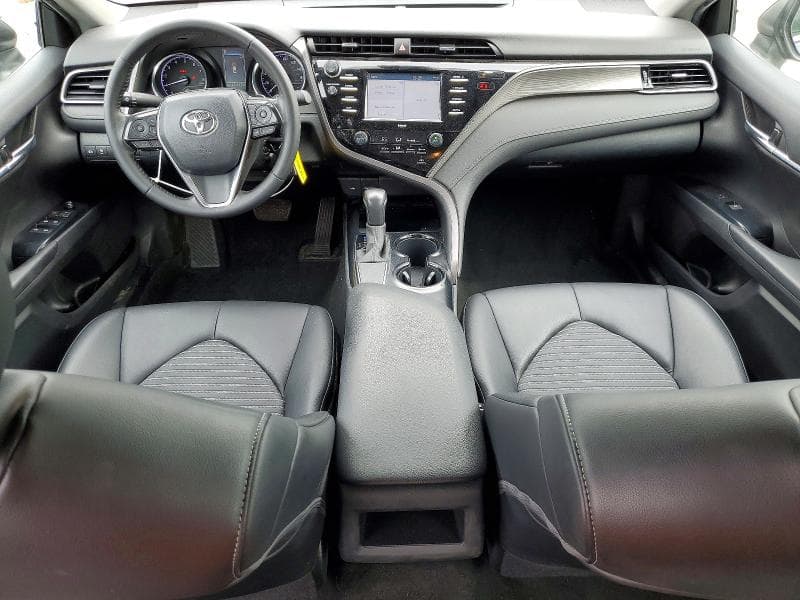 2020 TOYOTA CAMRY SE SE 9