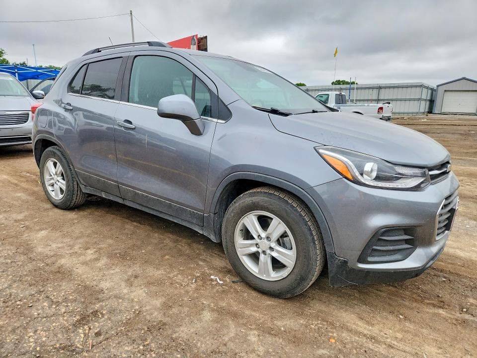 2020 CHEVROLET TRAX 1LT 4