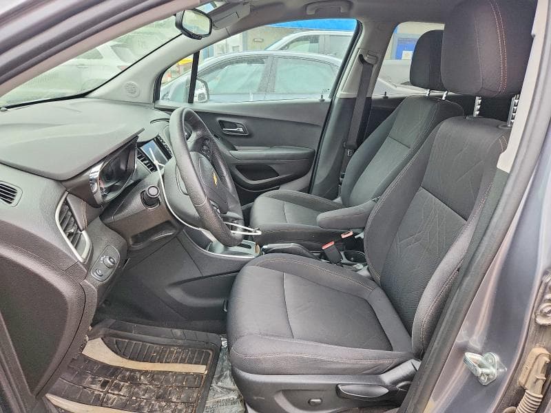 2020 CHEVROLET TRAX 1LT 7