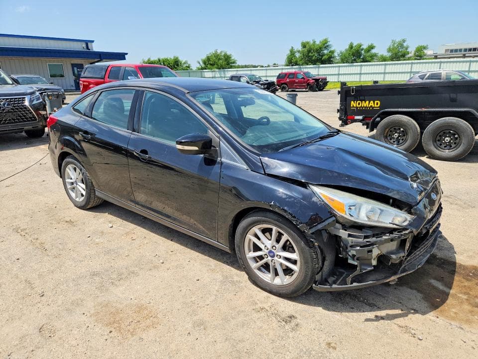 2017 FORD FOCUS SE 4