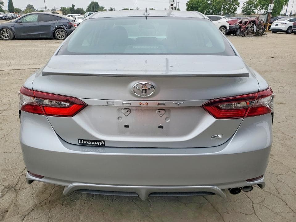 2024 TOYOTA CAMRY SE 6