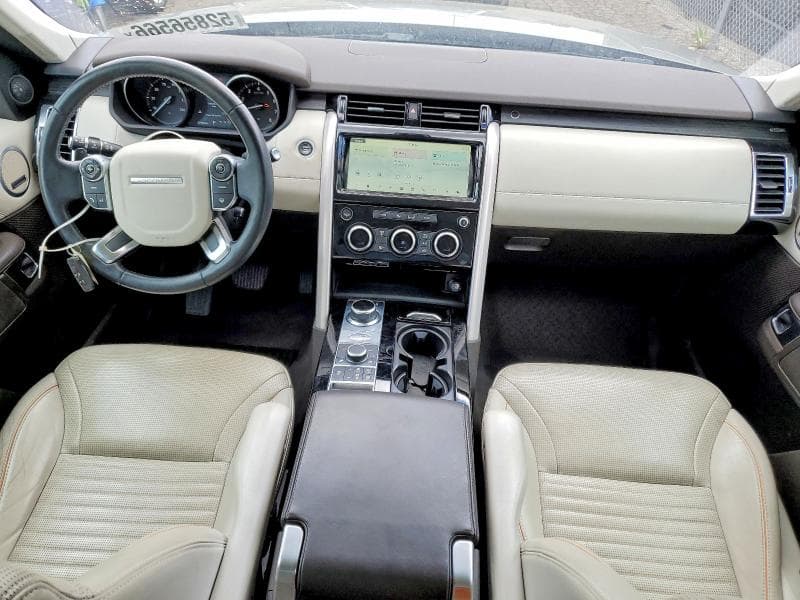 2017 LAND ROVER DISCOVERY HSE LUXURY 8