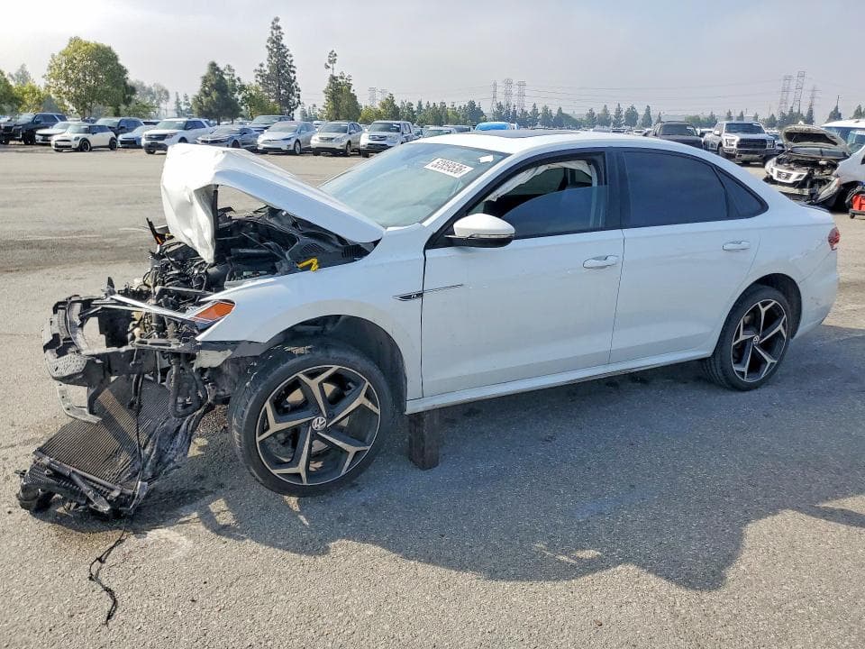 2020 VOLKSWAGEN PASSAT R-LINE - 1