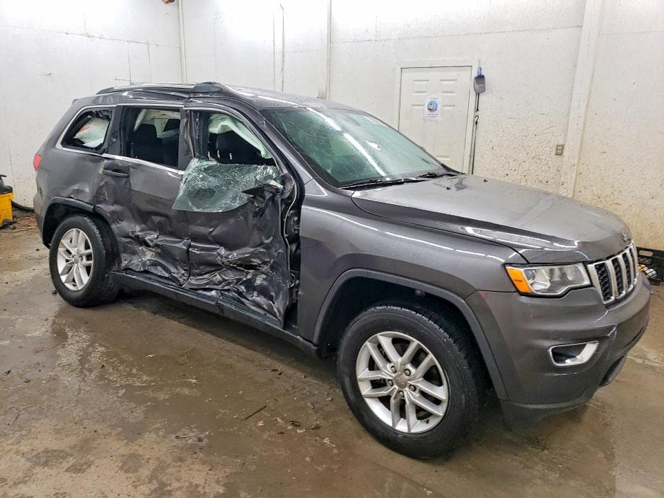 2017 JEEP GRAND CHEROKEE LAREDO 4