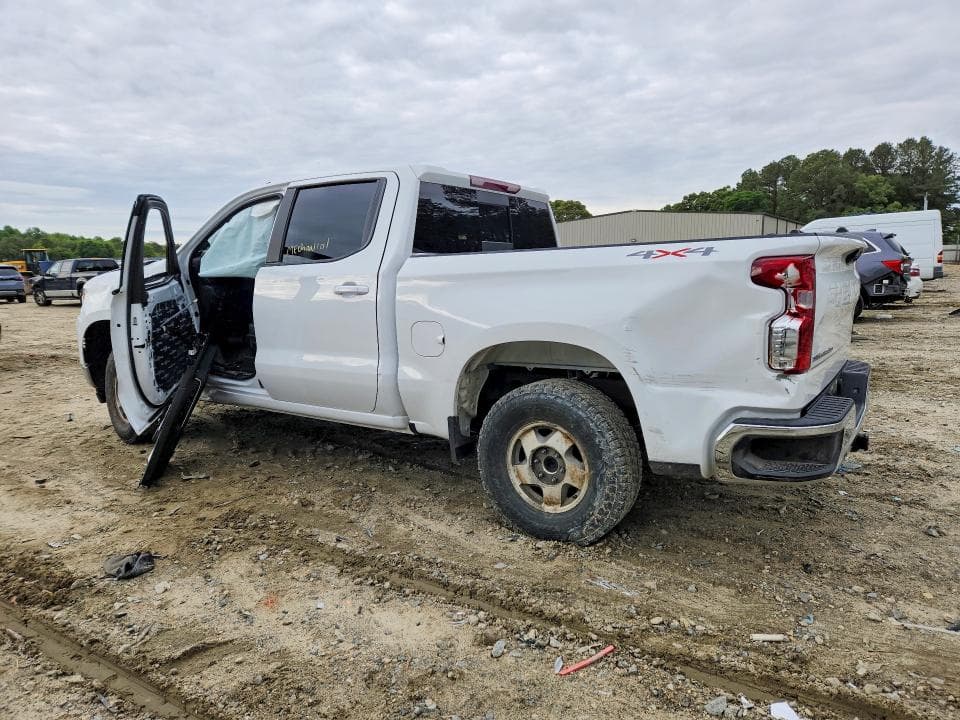 2024 CHEVROLET SILVERADO K1500 LT 2