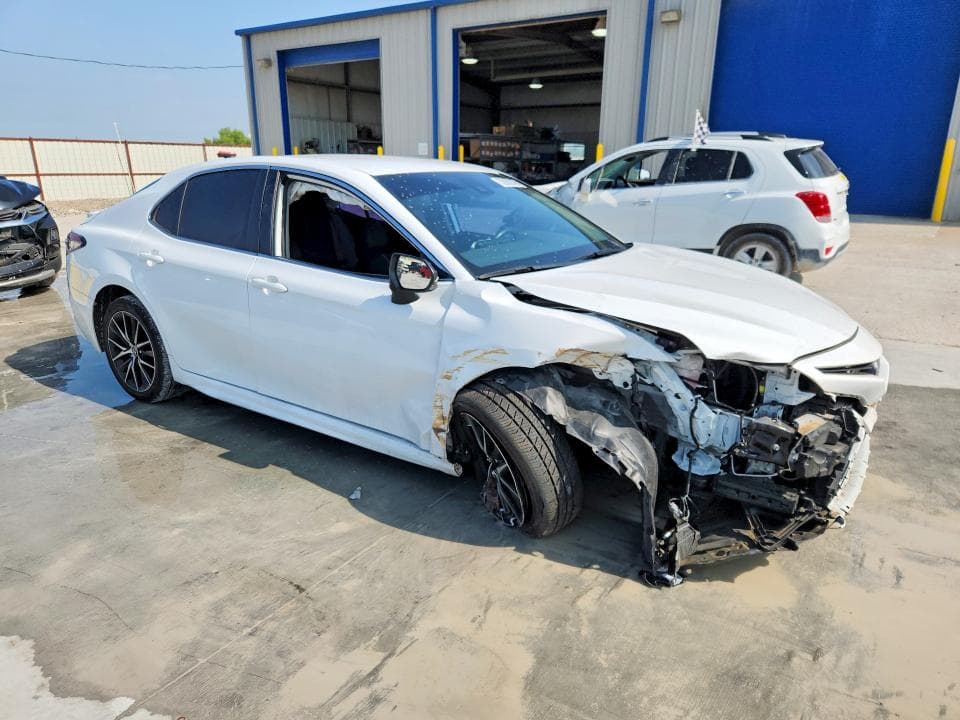 2024 TOYOTA CAMRY SE SE 4