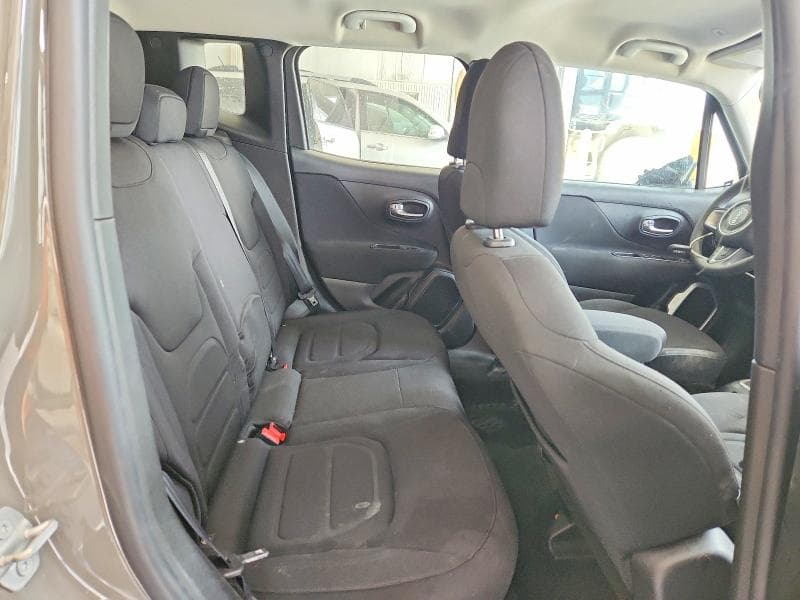 2019 JEEP RENEGADE LATITUDE 11