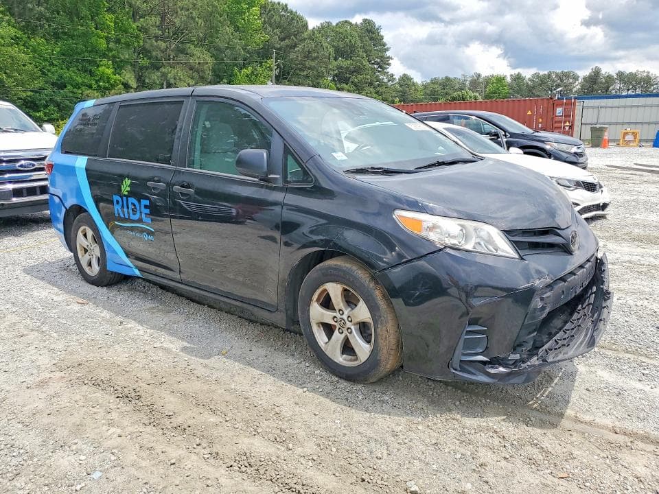 2020 TOYOTA SIENNA L L 5