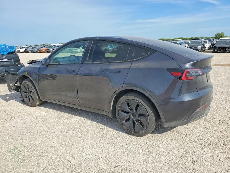 2024 TESLA MODEL Y 2