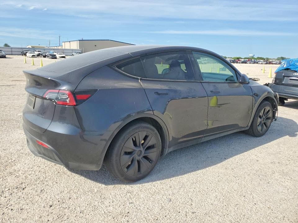 2024 TESLA MODEL Y 3