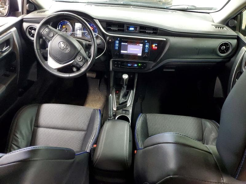 2019 TOYOTA COROLLA SE 8