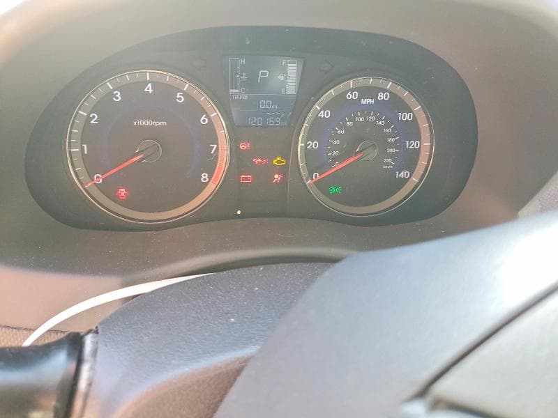 2017 HYUNDAI ACCENT SE 9