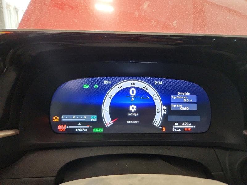 2023 TOYOTA CROWN XLE 9