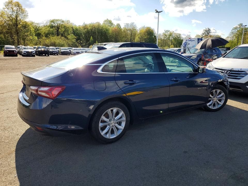 2022 CHEVROLET MALIBU LT 4