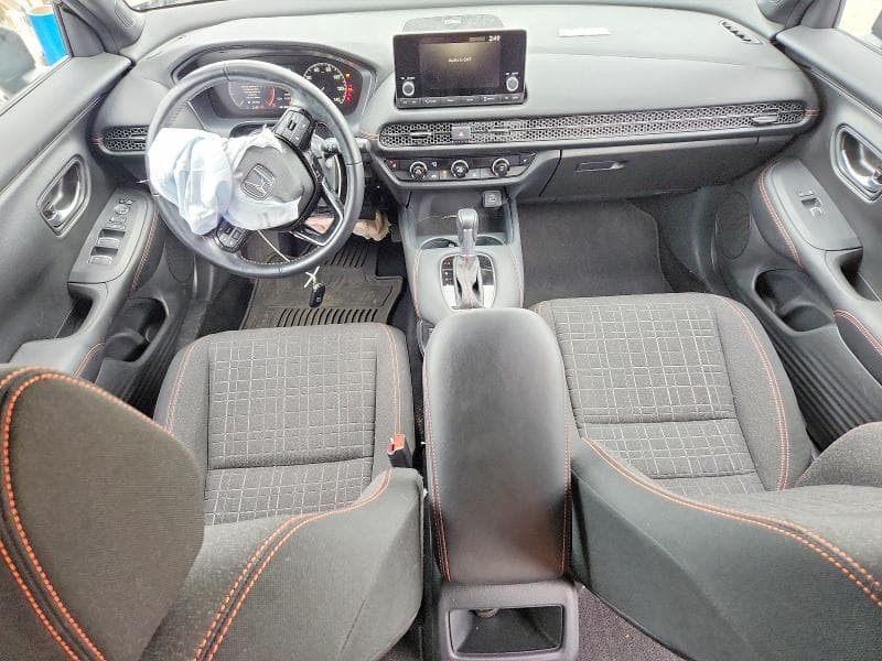 2025 HONDA HR-V SPORT 8