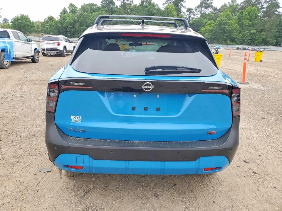 2025 NISSAN KICKS SR 6