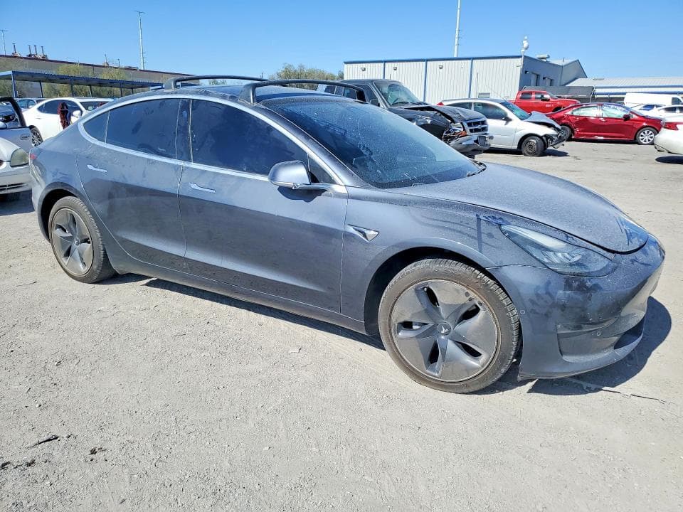2020 TESLA MODEL 3 4