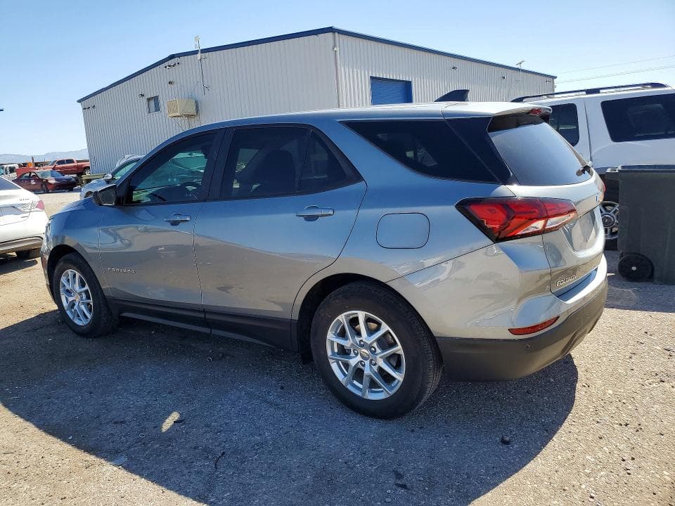 2024 CHEVROLET EQUINOX LS 2