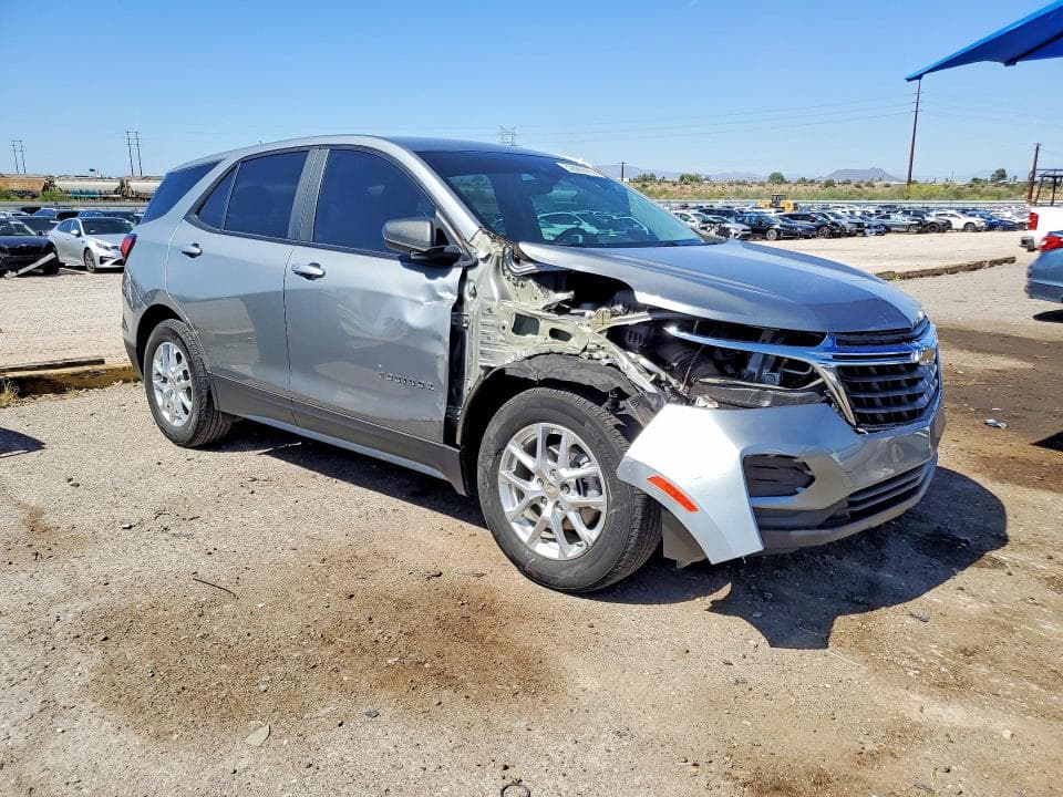 2024 CHEVROLET EQUINOX LS 4