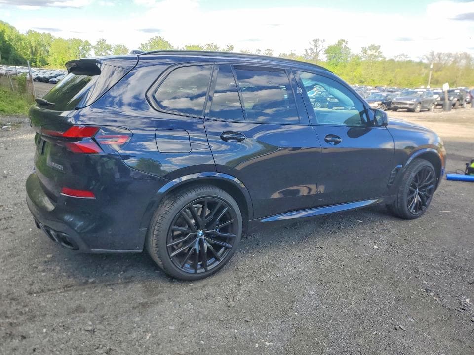 2025 BMW X5 M60I 3