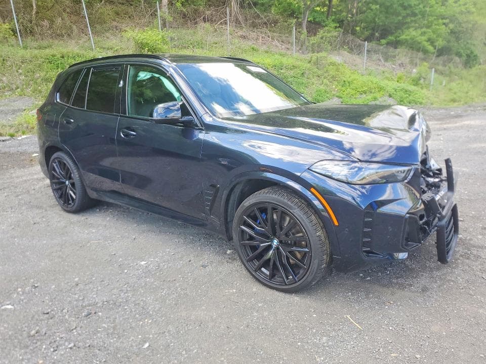 2025 BMW X5 M60I 4