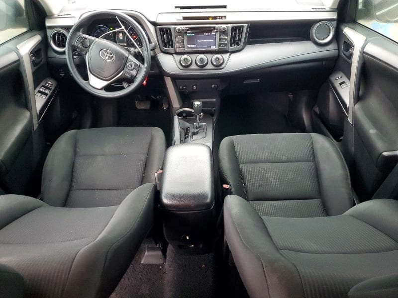 2018 TOYOTA RAV4 LE LE 8