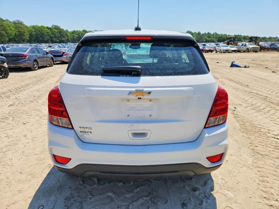 2017 CHEVROLET TRAX LS 6