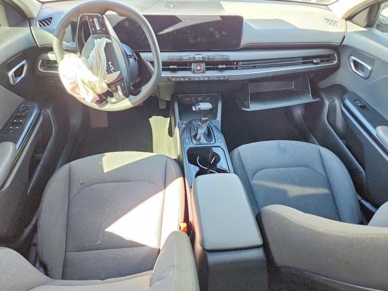 2025 KIA K4 LX 8