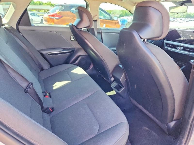 2025 KIA K4 LX 10