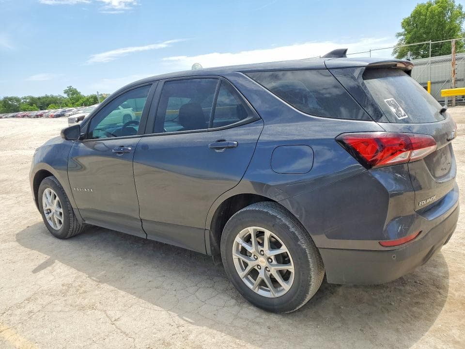 2022 CHEVROLET EQUINOX LS 2