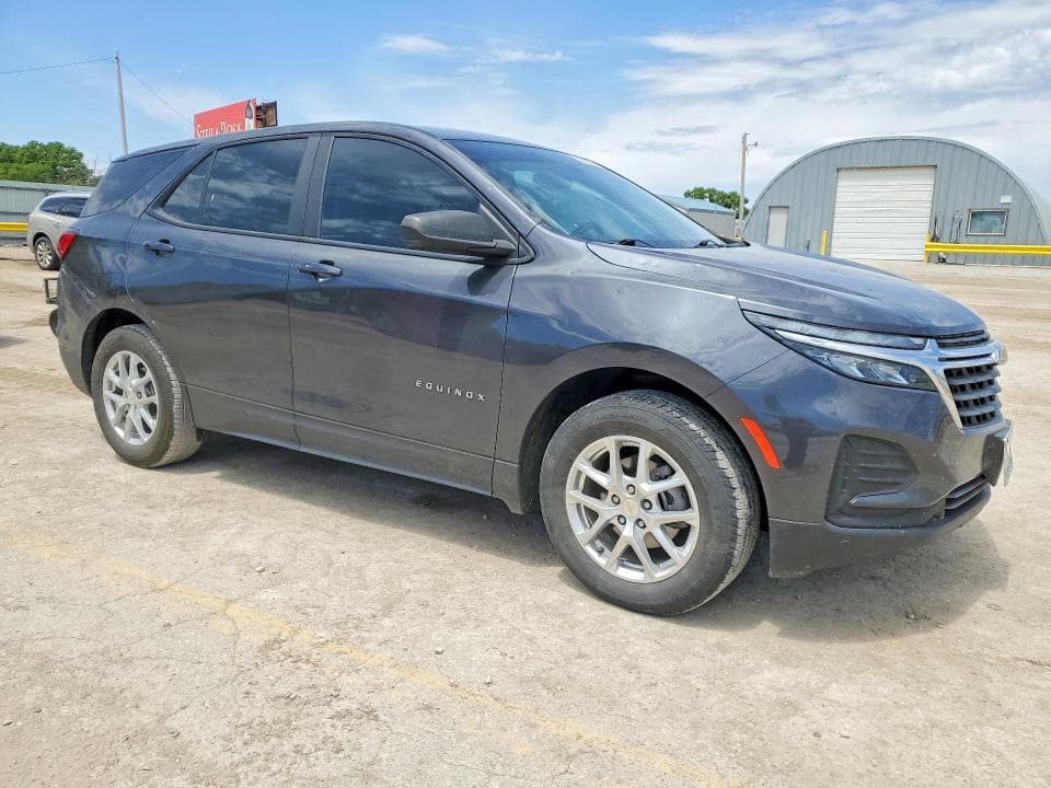 2022 CHEVROLET EQUINOX LS 4