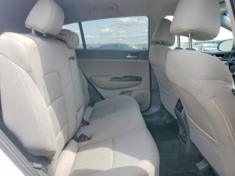 2017 KIA SPORTAGE LX 11