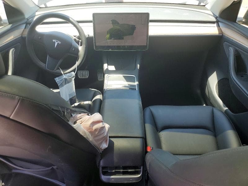 2024 TESLA MODEL Y 8