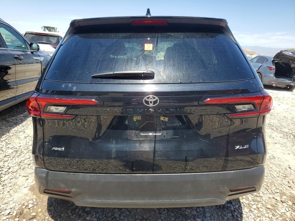 2025 TOYOTA GRAND HIGHLANDER XLE 6