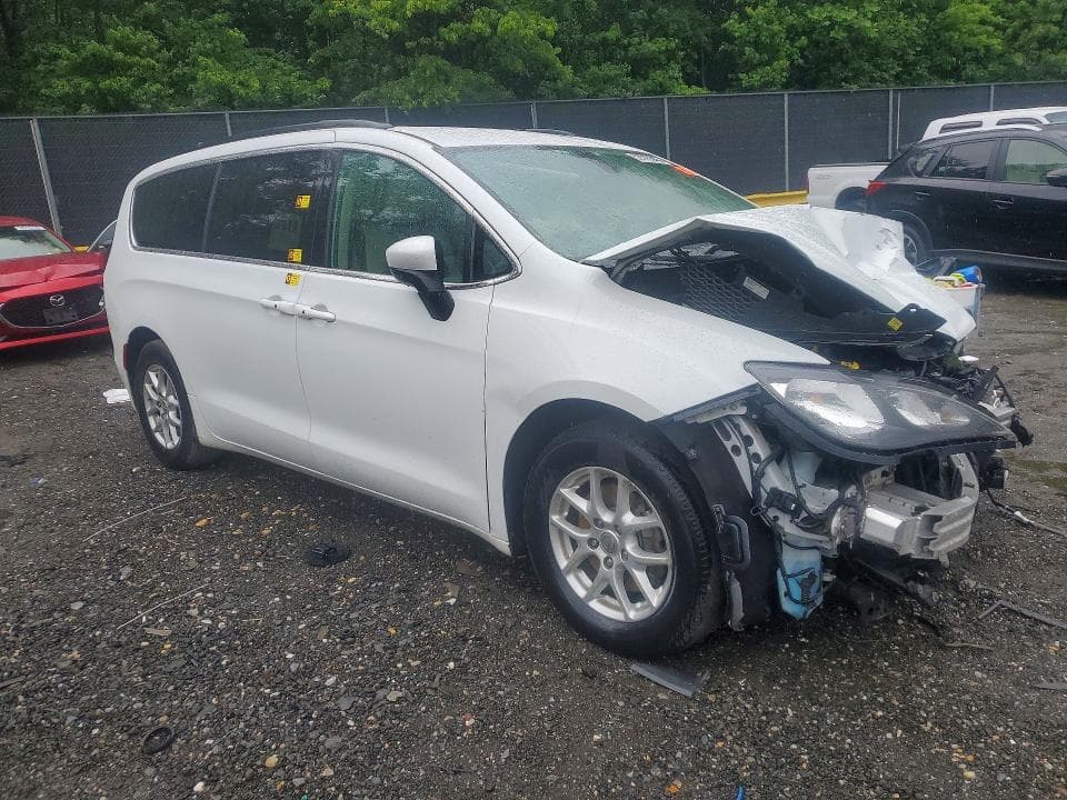 2020 CHRYSLER VOYAGER LXI 4