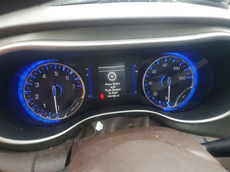 2020 CHRYSLER VOYAGER LXI 9