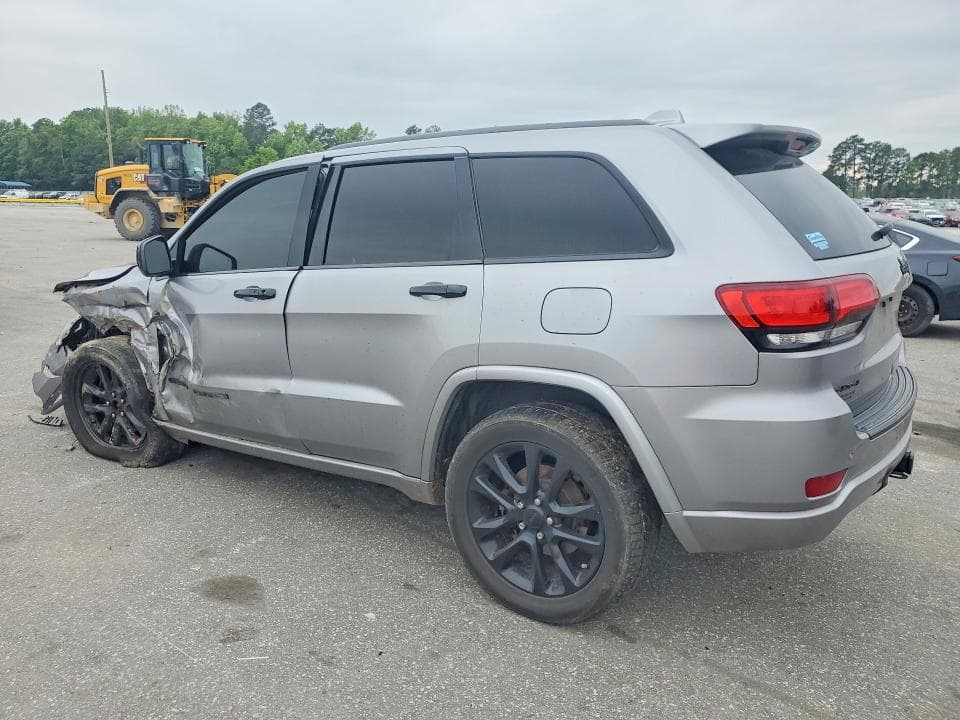 2020 JEEP GRAND CHEROKEE LAREDO 2