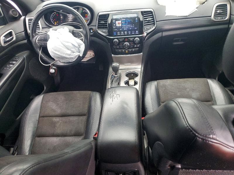 2020 JEEP GRAND CHEROKEE LAREDO 8